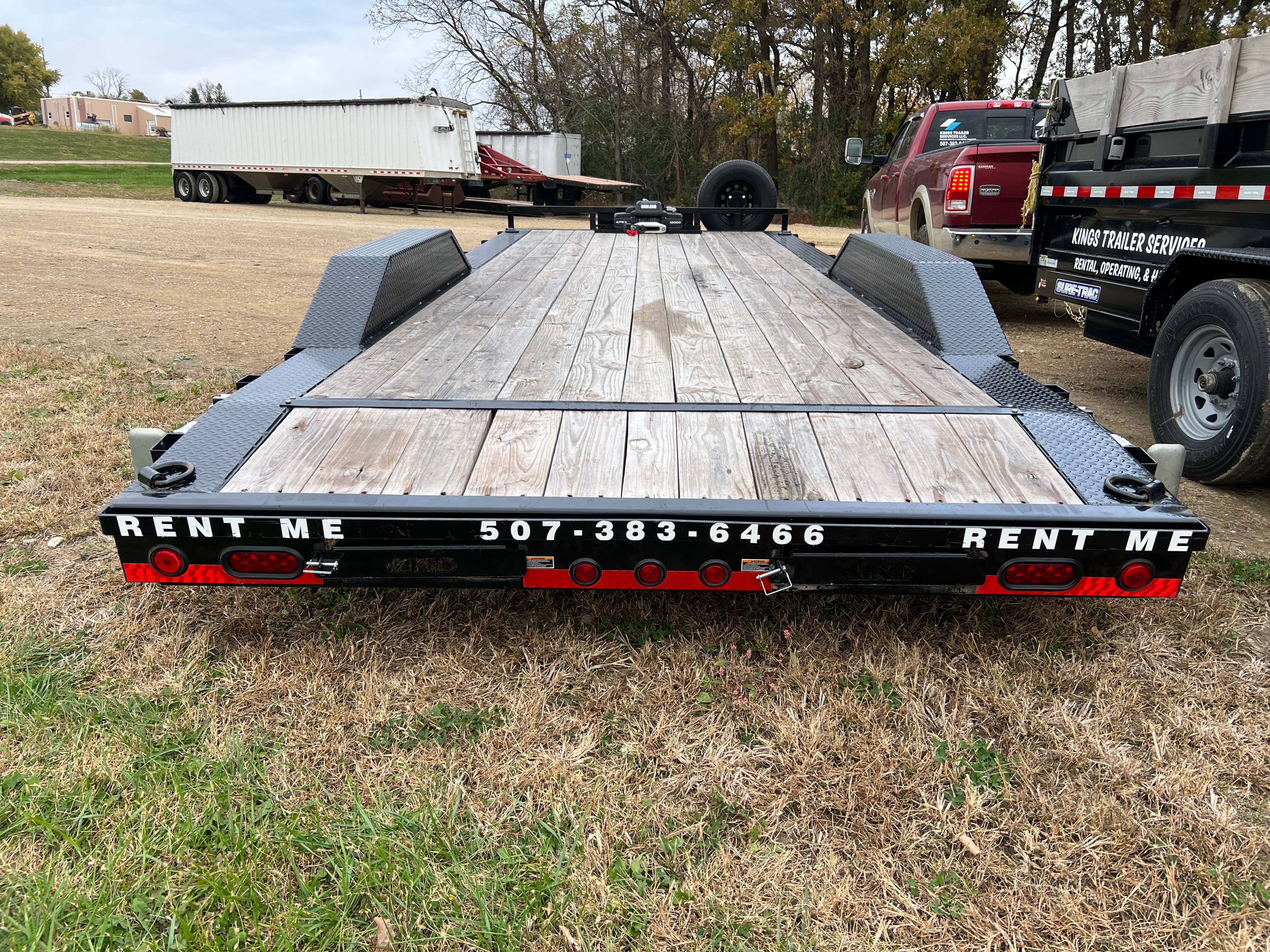 22ft car hauler trailer rental for vehicle transportation in Albert Lea, MN